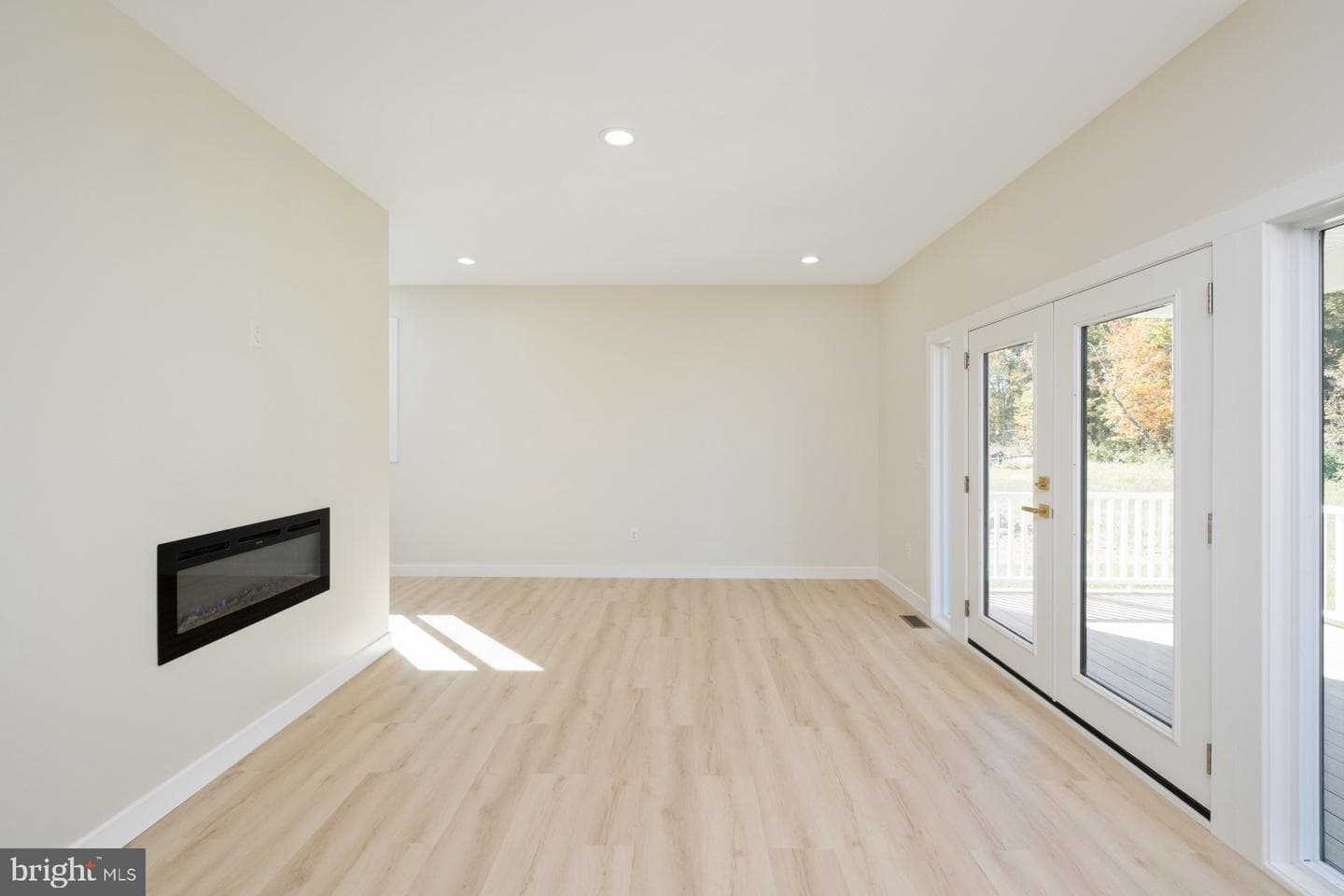10233 Dalmatian Dr photo 12