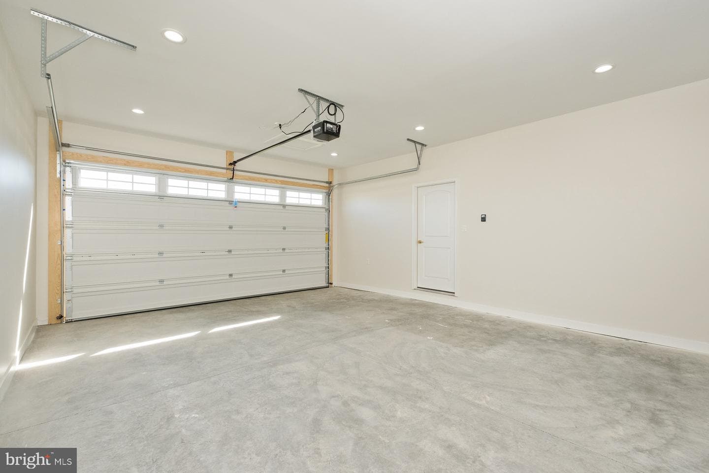 10233 Dalmatian Dr photo 15