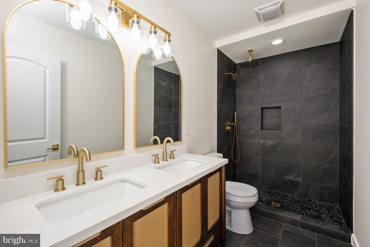 10233 Dalmatian Dr photo 19