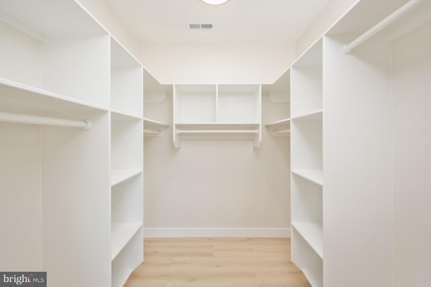 10233 Dalmatian Dr photo 23