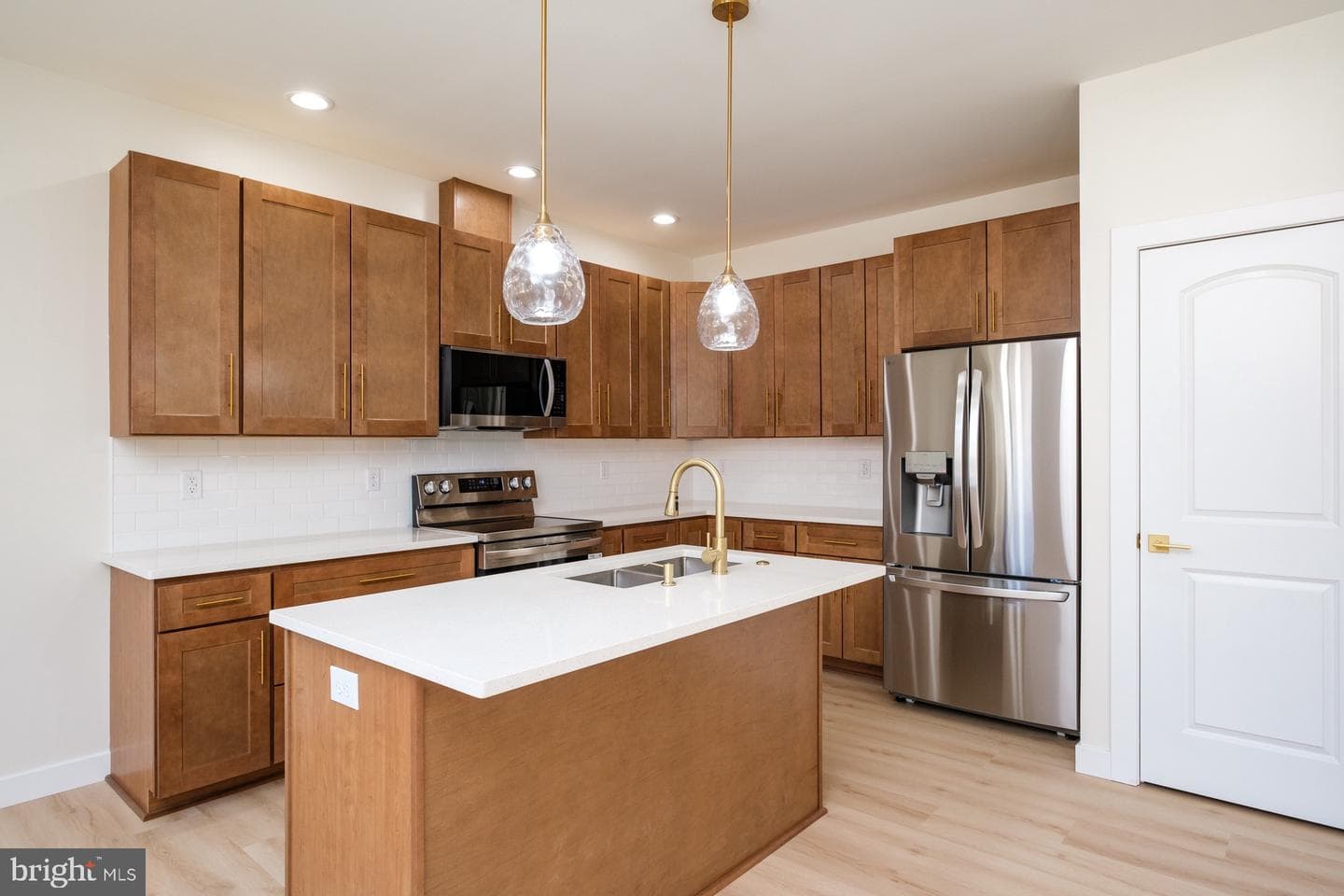 10233 Dalmatian Dr photo 5