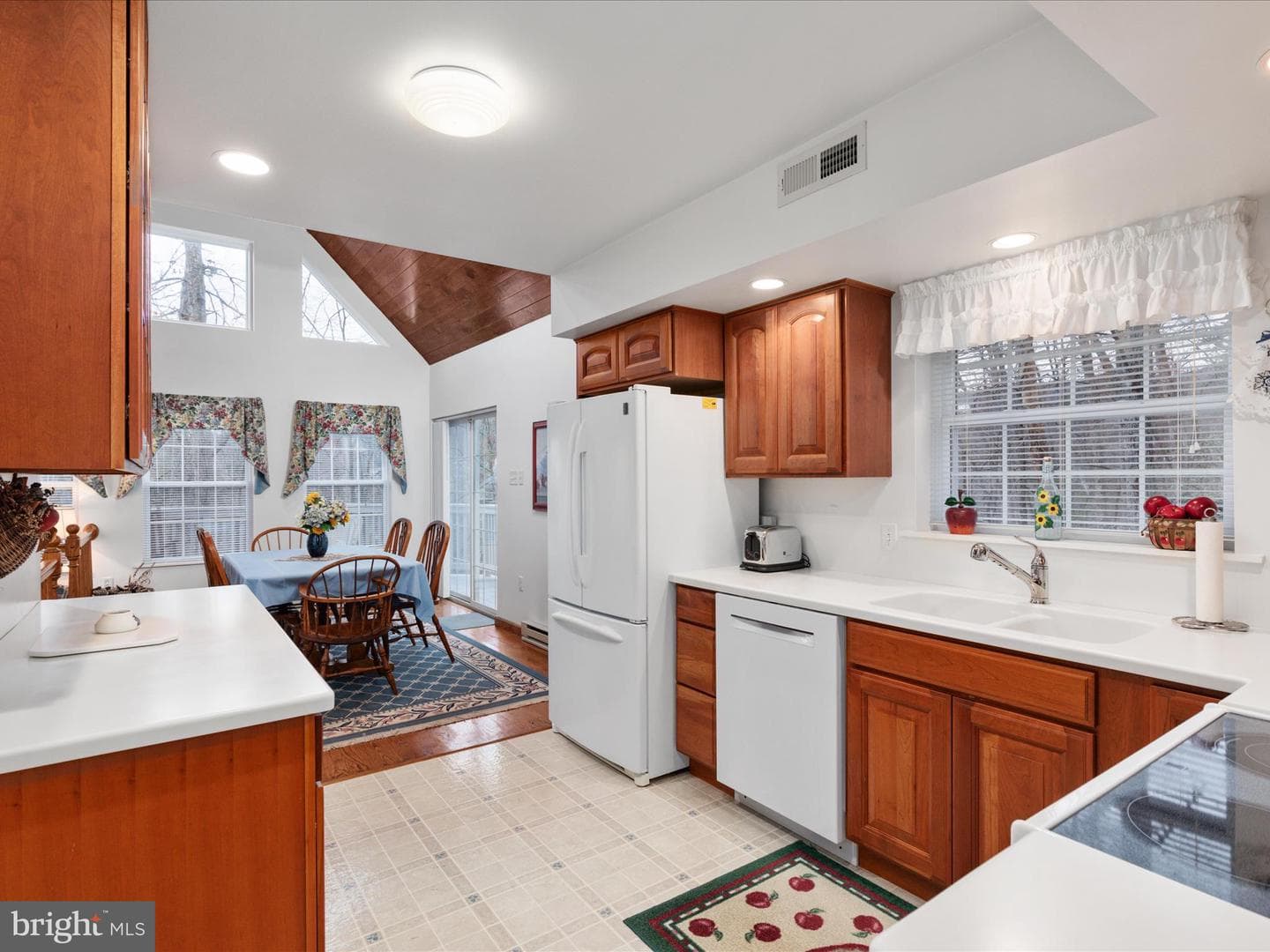 130 Rainier Road photo 14