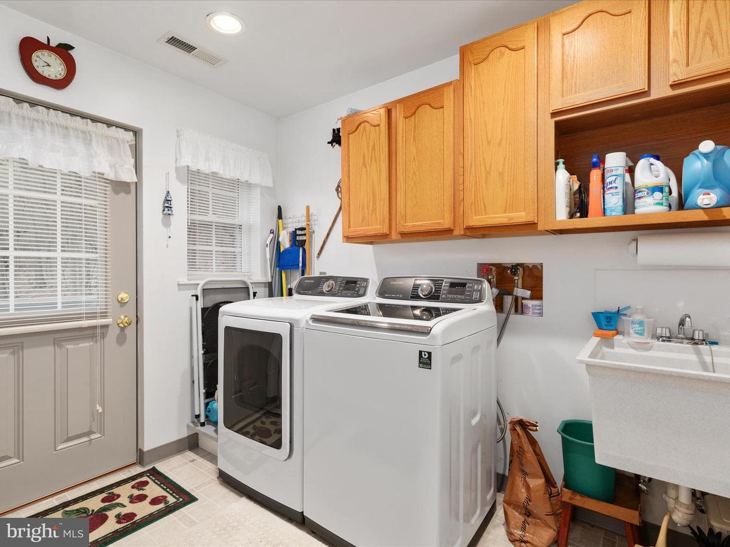 130 Rainier Road photo 17