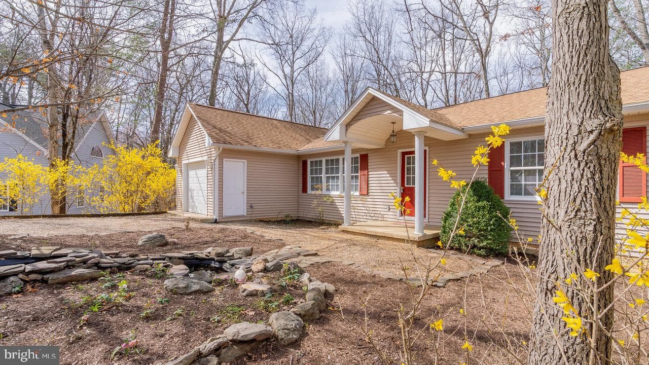 159 Yancey Court photo 3