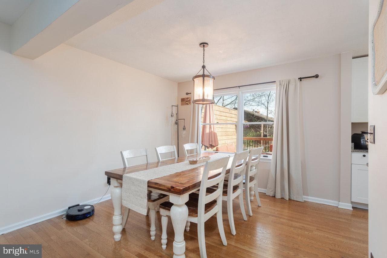588 Flower Drive photo 10