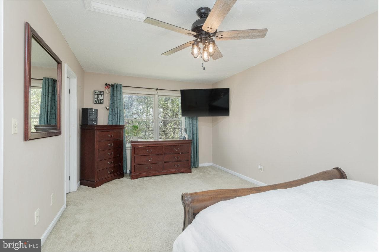 588 Flower Drive photo 18
