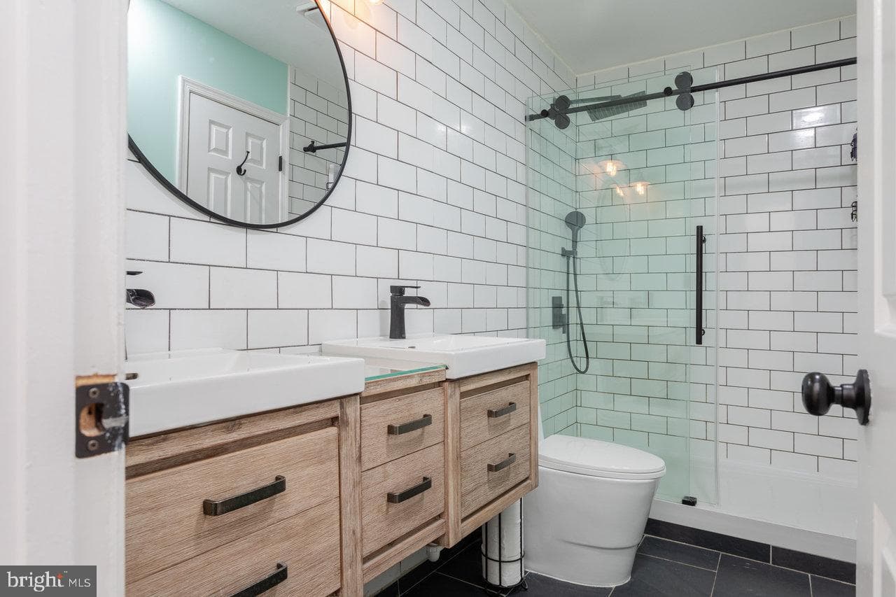 588 Flower Drive photo 21