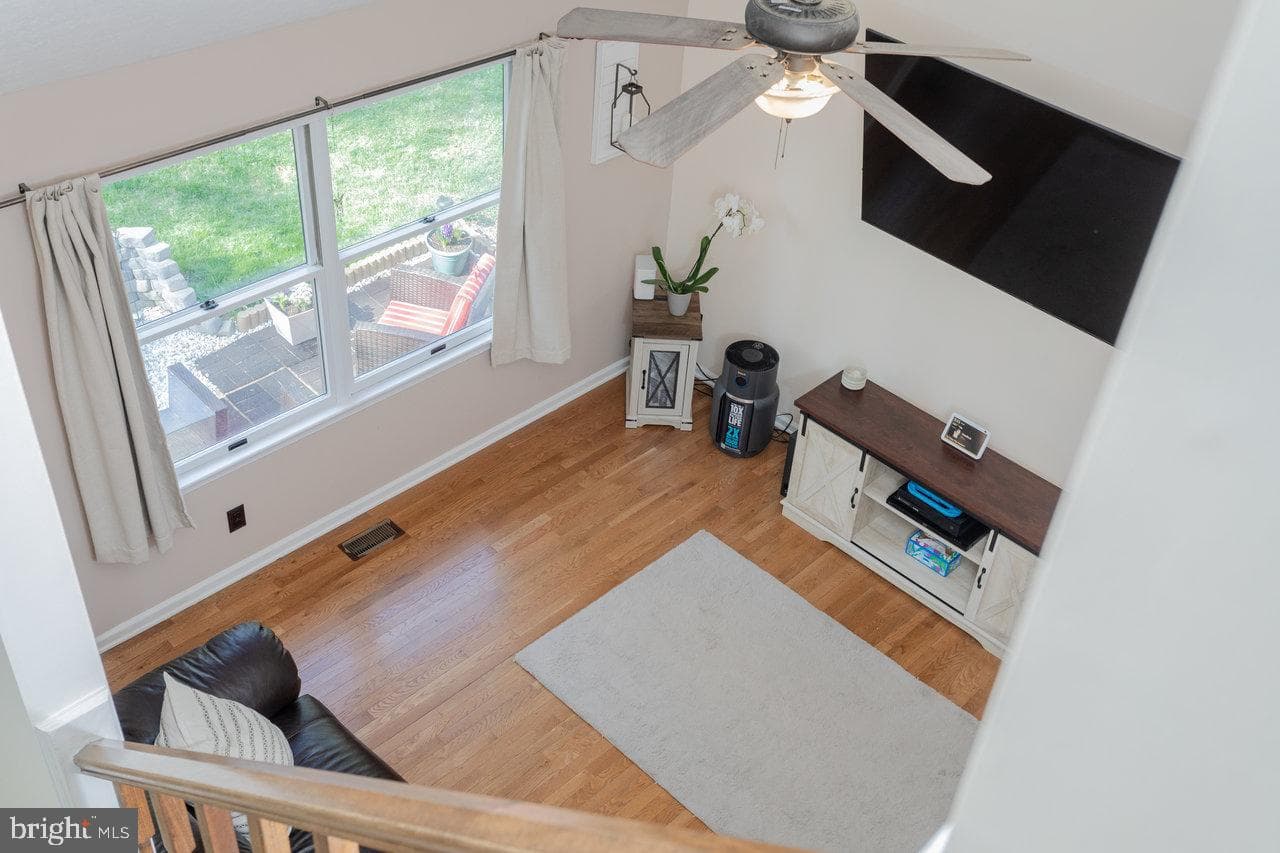588 Flower Drive photo 23