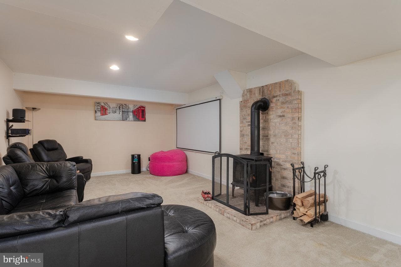 588 Flower Drive photo 35