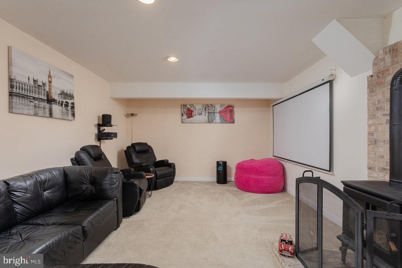 588 Flower Drive photo 36