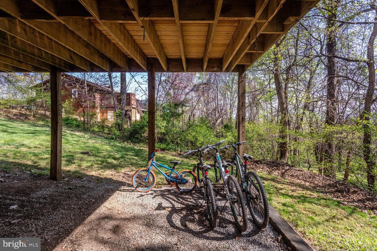 588 Flower Drive photo 39