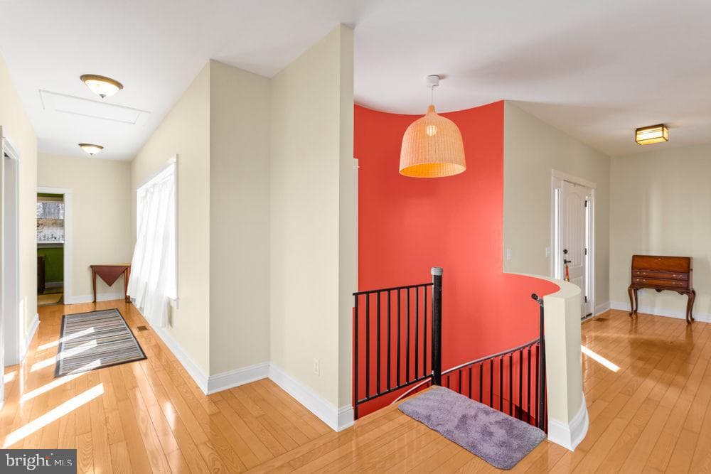 9586 Brunk Spring Lane photo 5