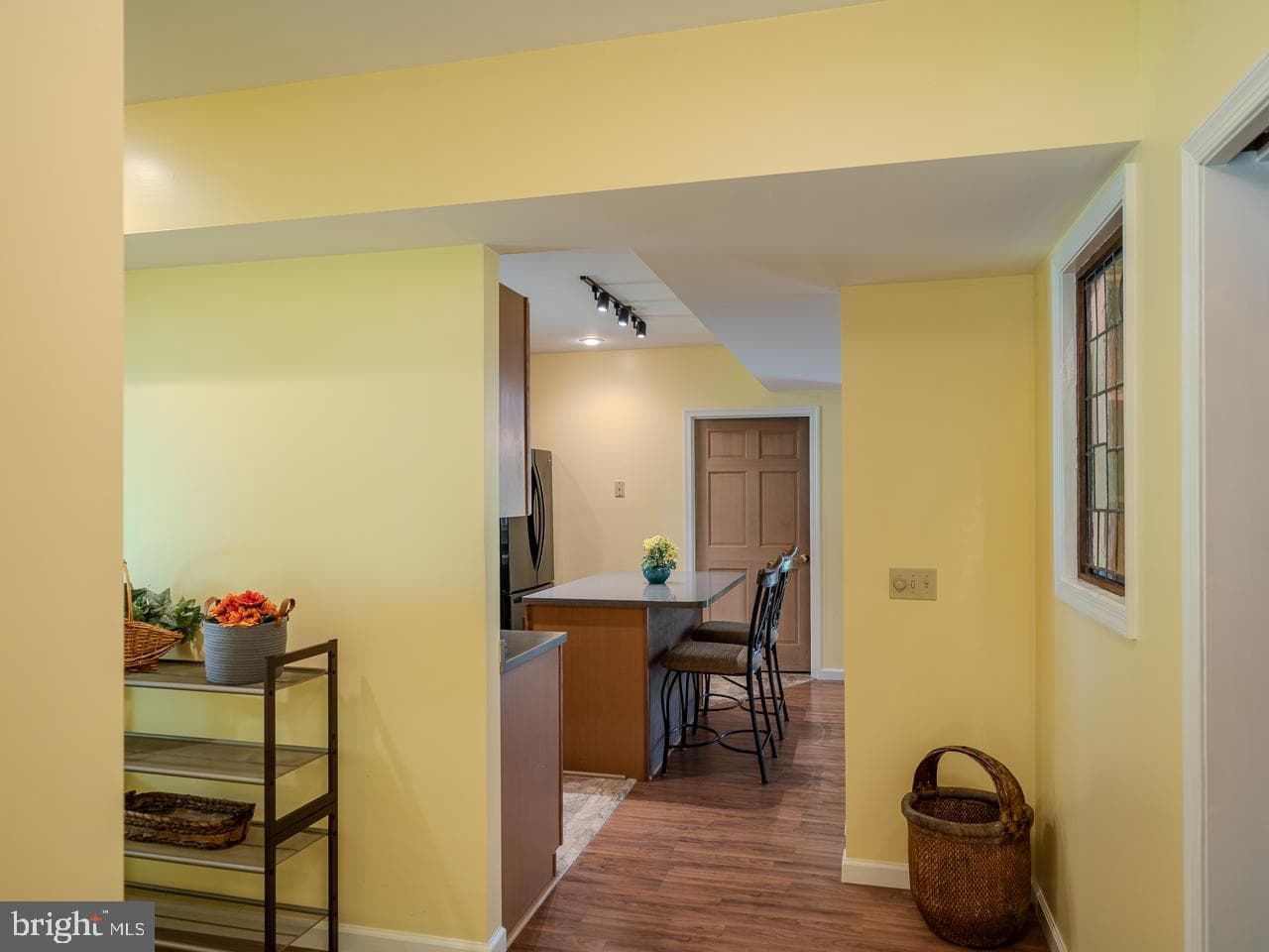 15799 N Mountain Road photo 2
