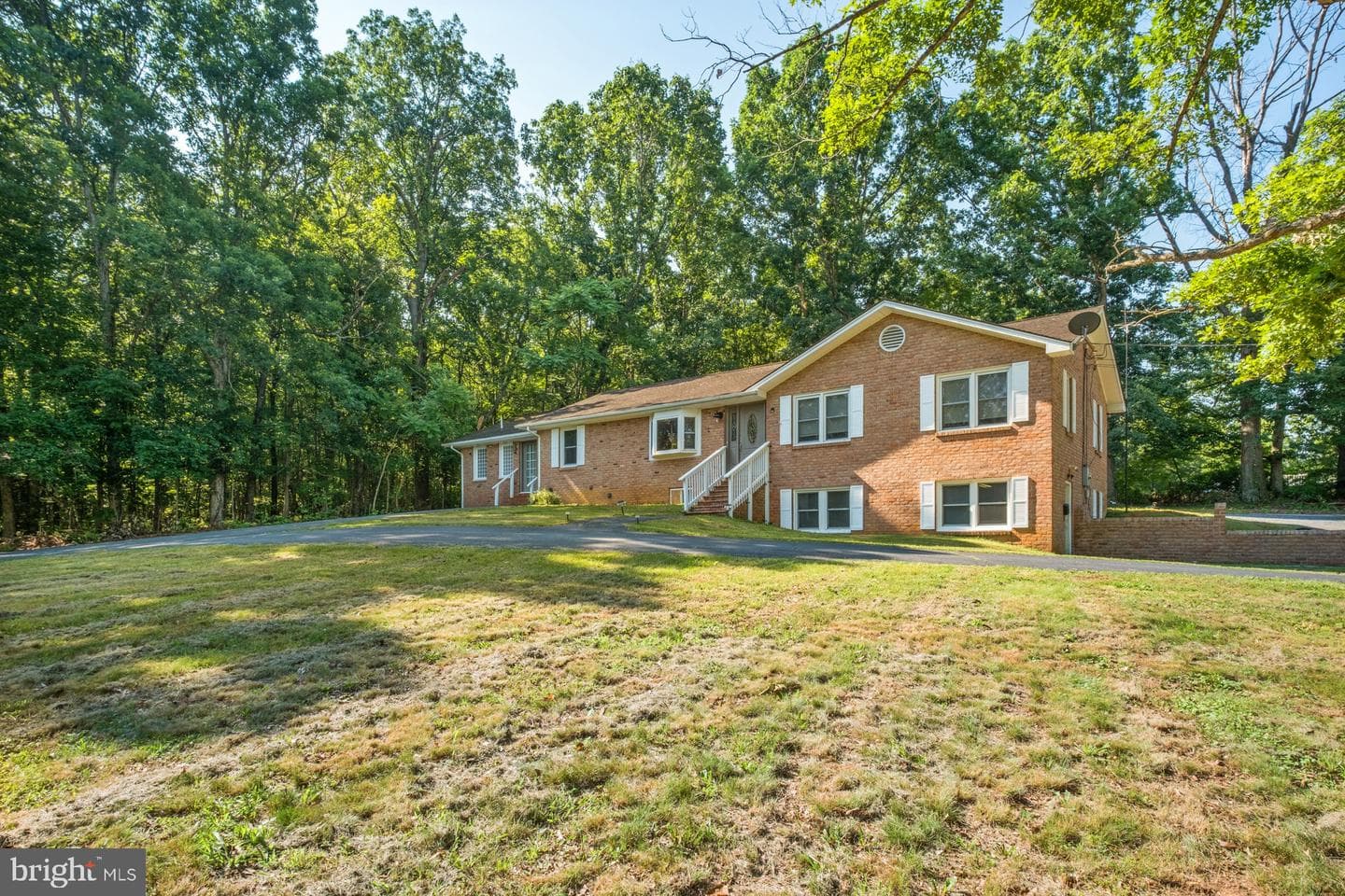 16998 E Summit Avenue photo 2