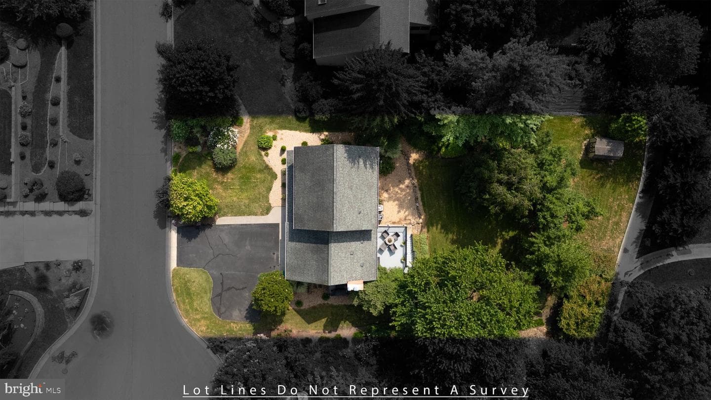 111 Mirandy Court photo 49