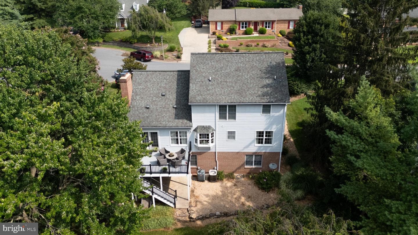 111 Mirandy Court photo 50