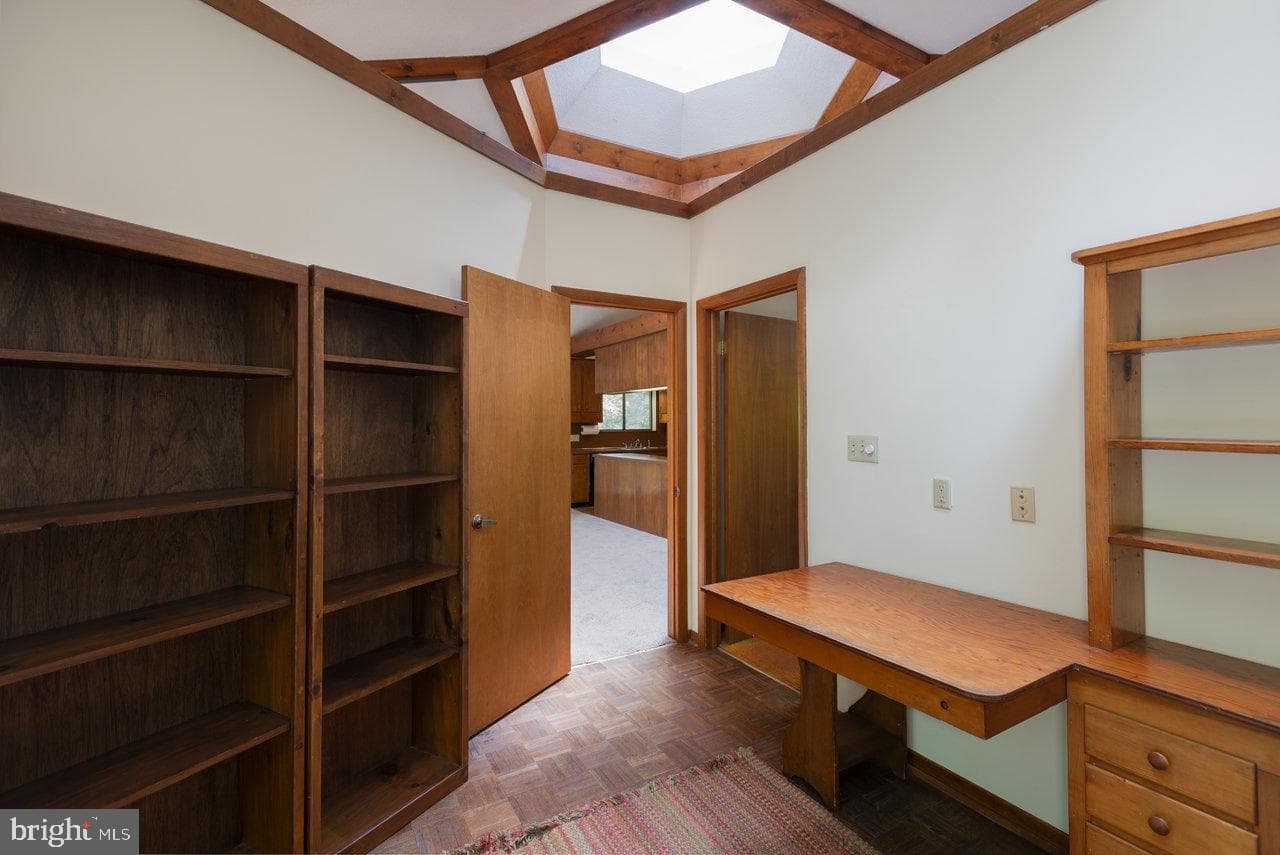 130 Congers Ln photo 16