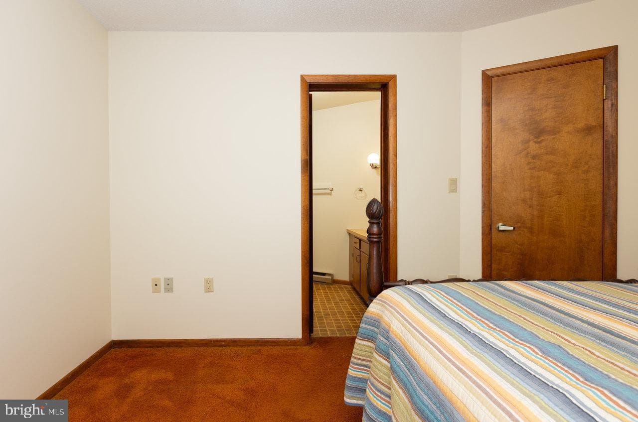 130 Congers Ln photo 18