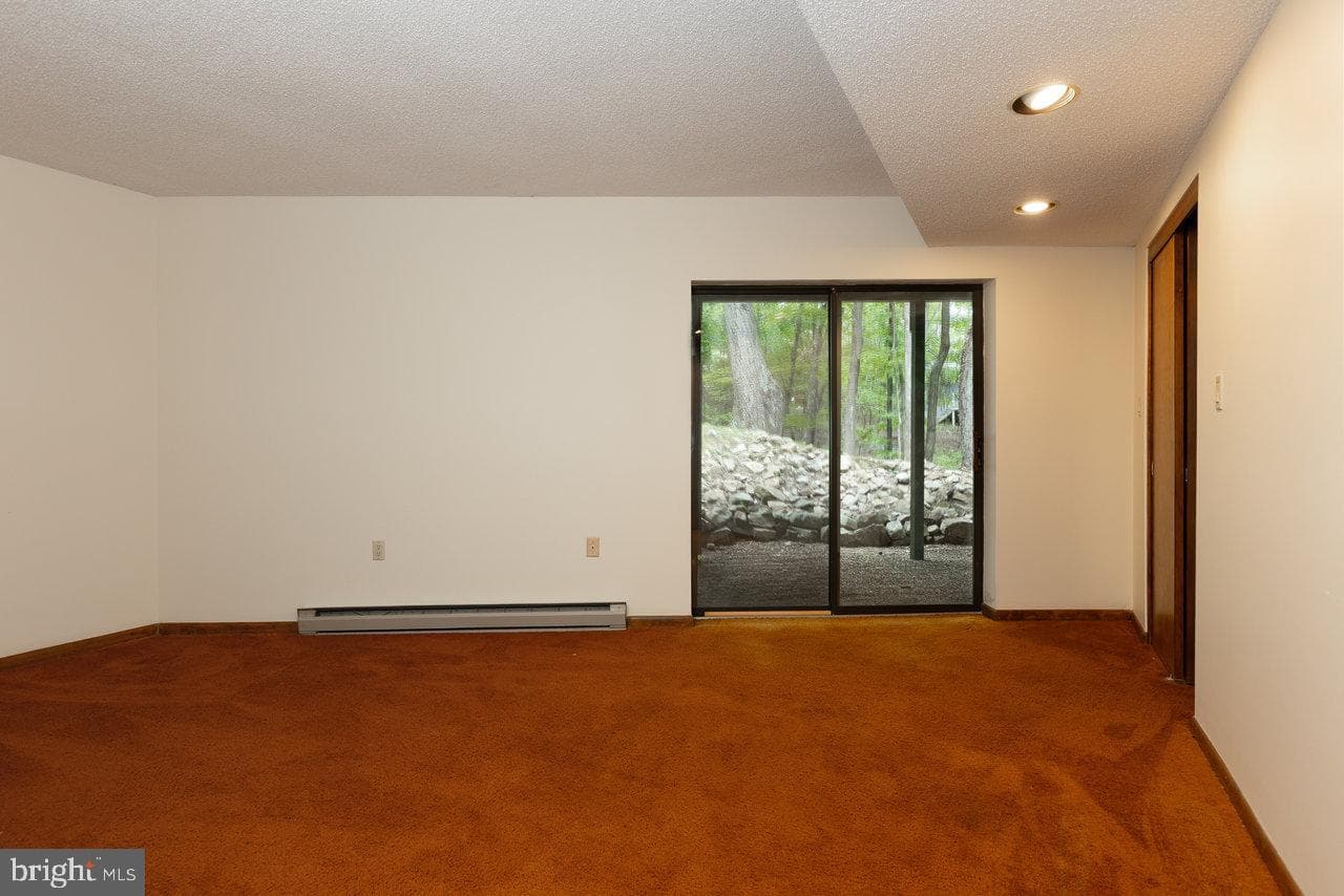 130 Congers Ln photo 21