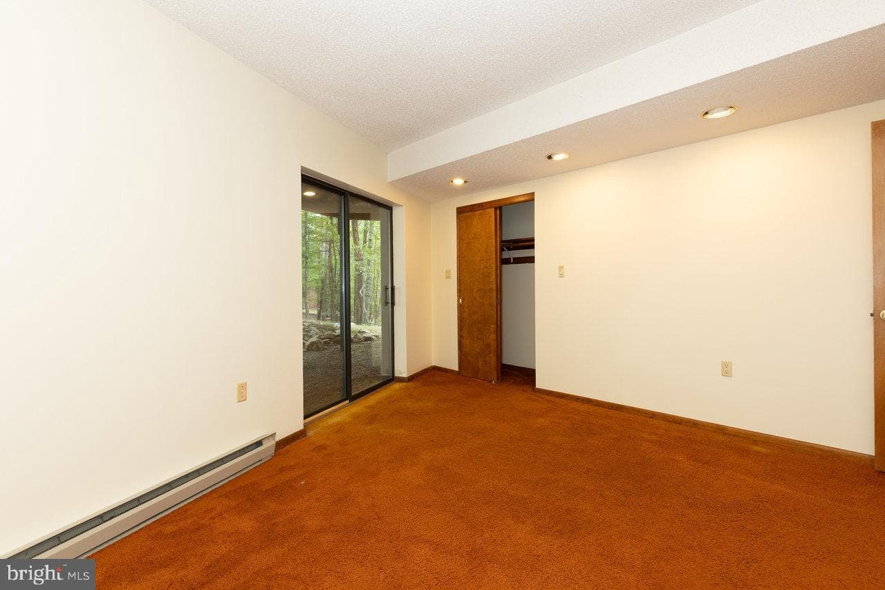 130 Congers Ln photo 22