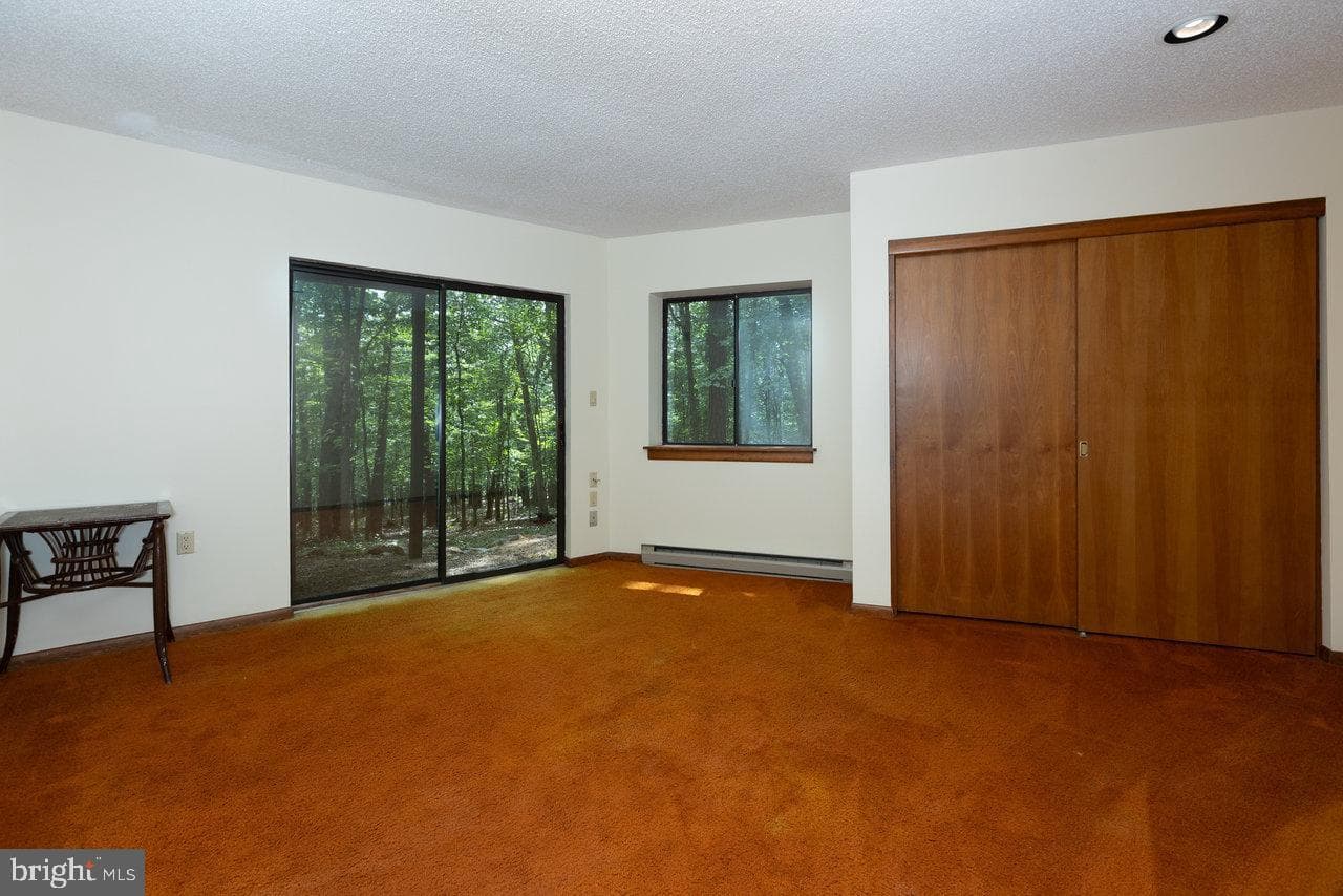 130 Congers Ln photo 26