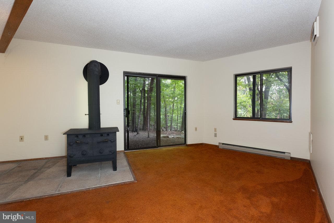 130 Congers Ln photo 28