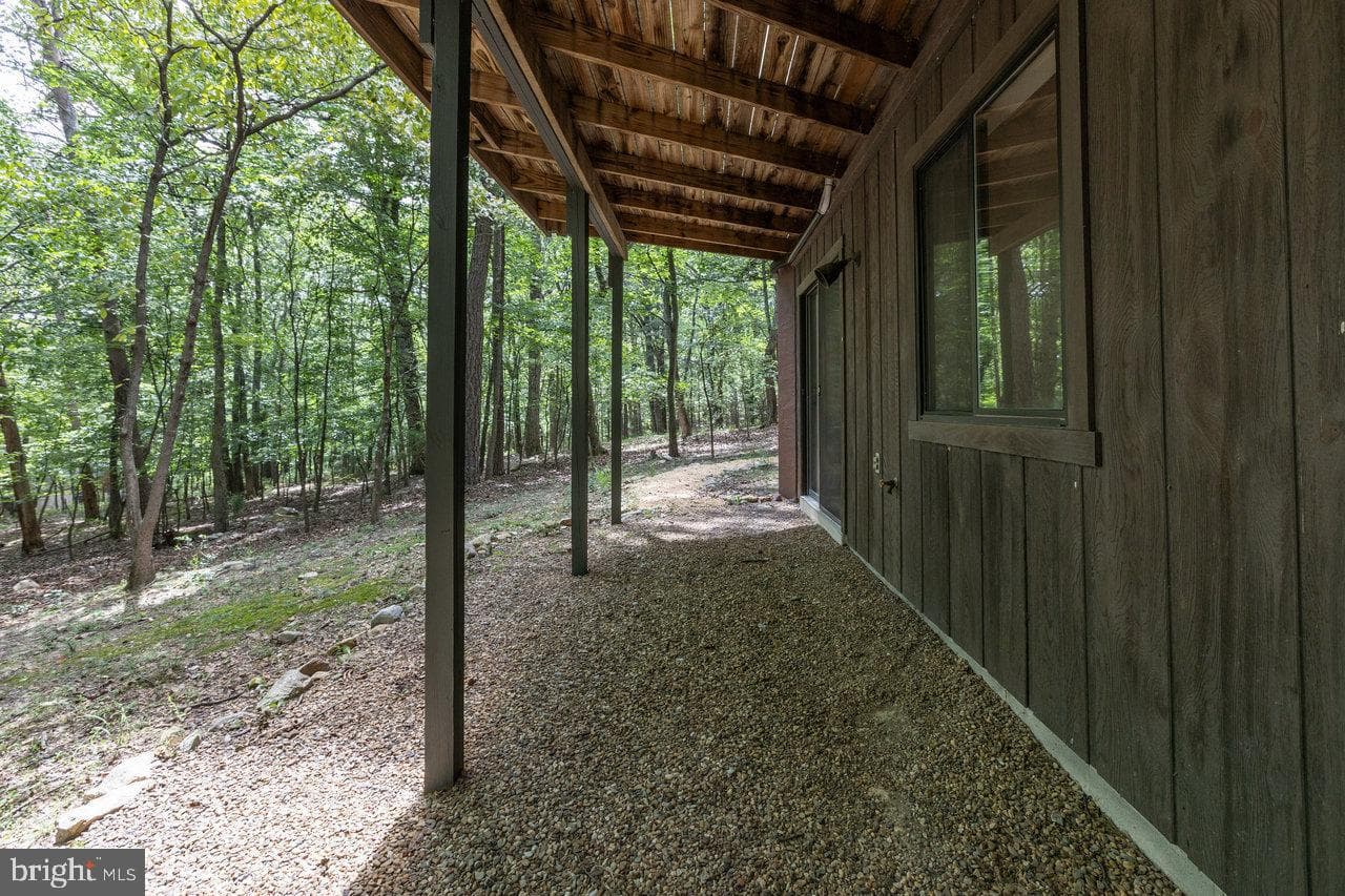 130 Congers Ln photo 36