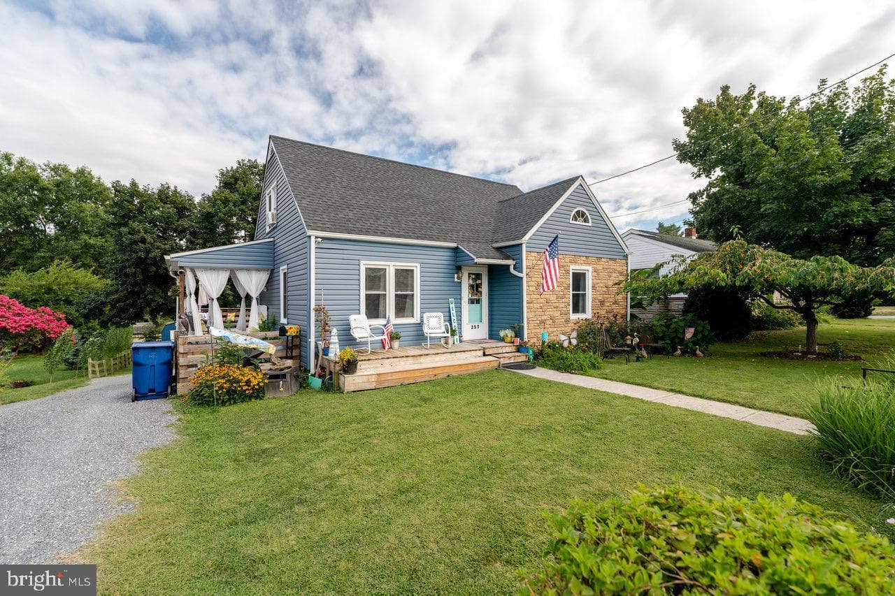 257 Center Street photo 58