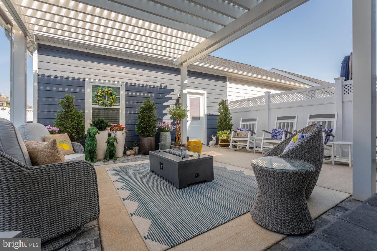 3452 Crepe Myrtle photo 42