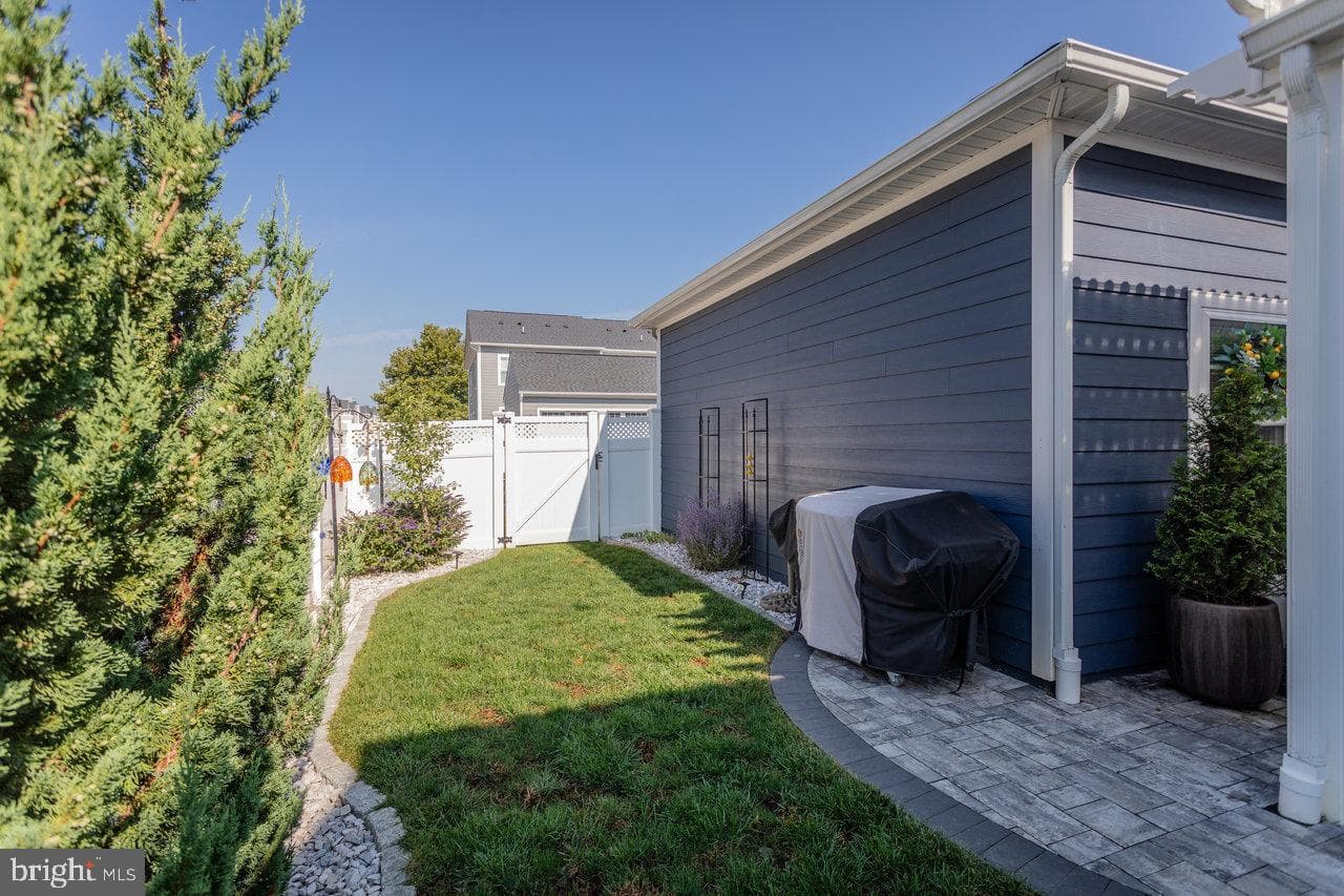 3452 Crepe Myrtle photo 45