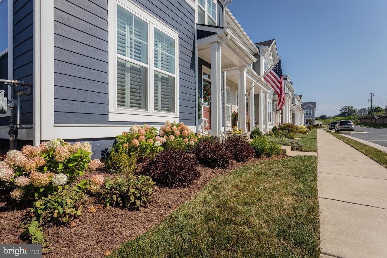 3452 Crepe Myrtle photo 48