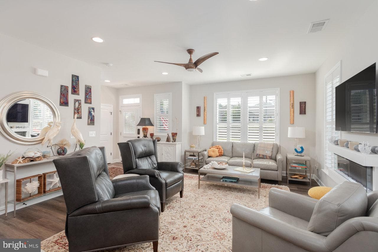 3452 Crepe Myrtle photo 7