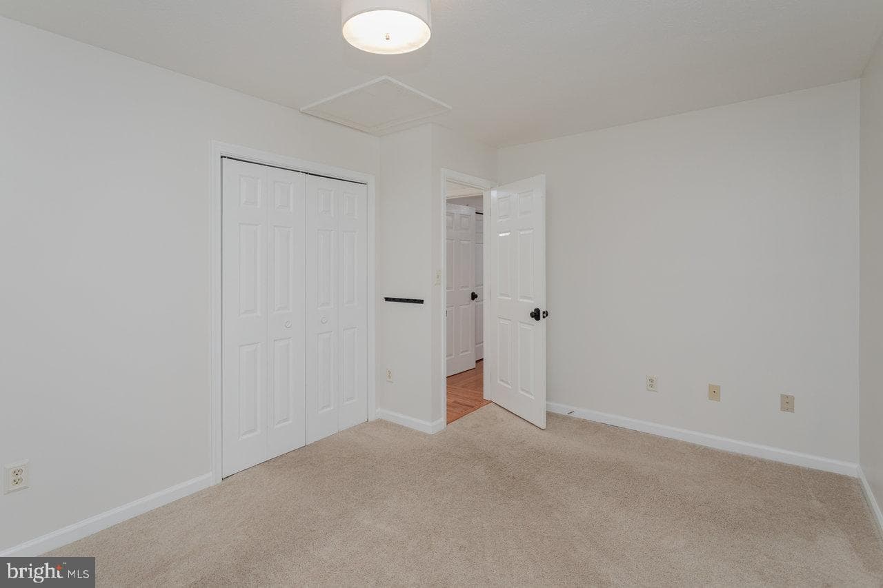 452 Passage Lane photo 24