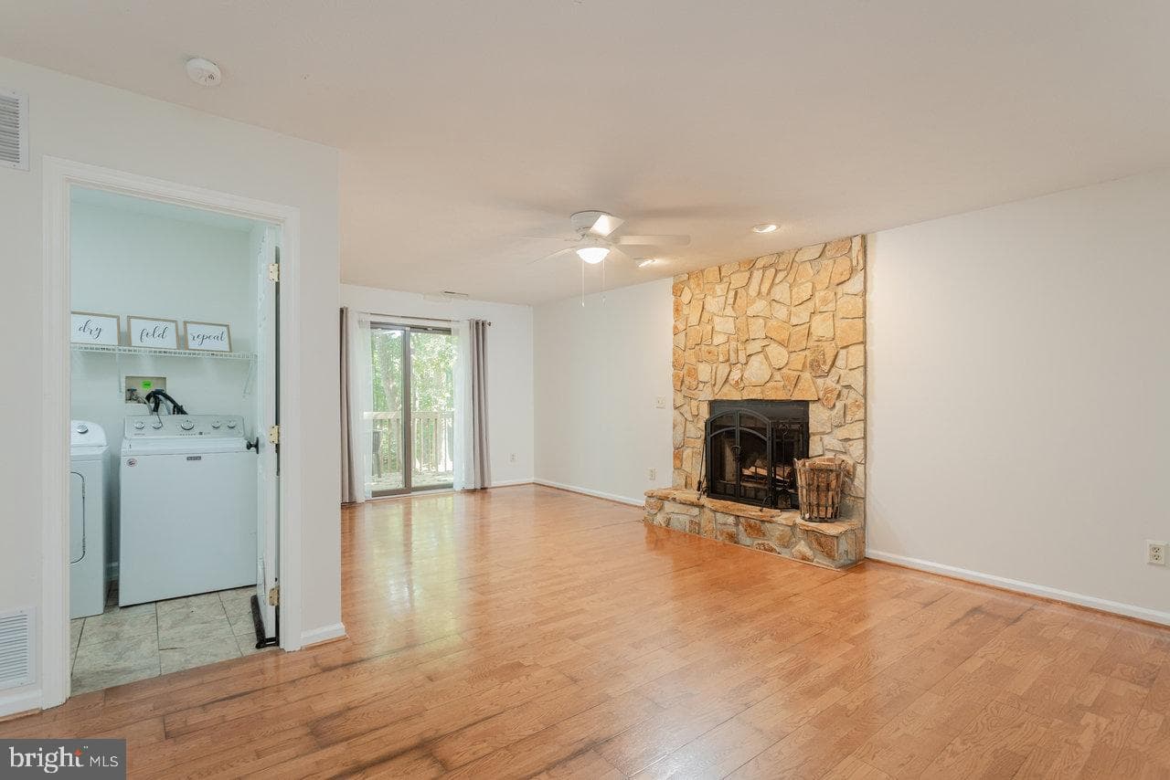 452 Passage Lane photo 30