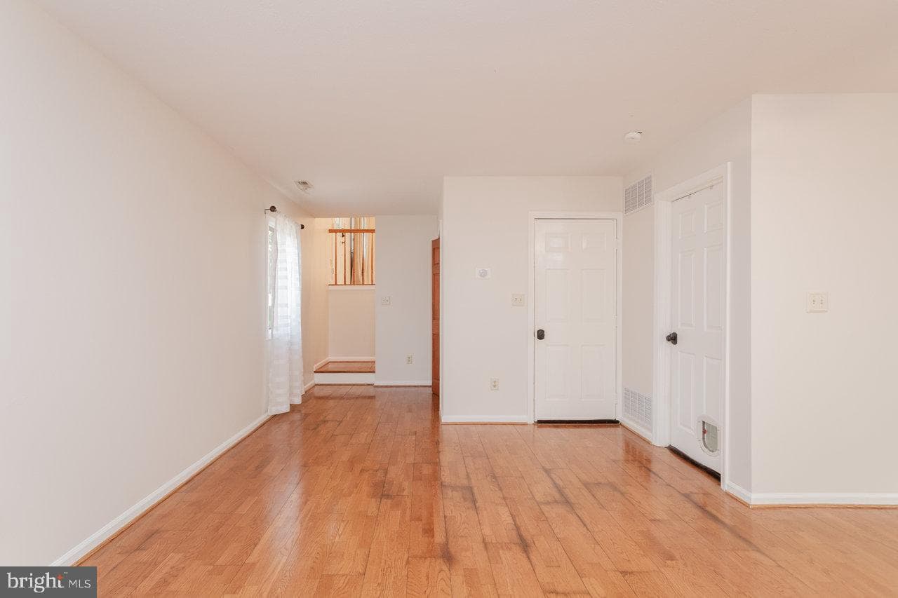 452 Passage Lane photo 33