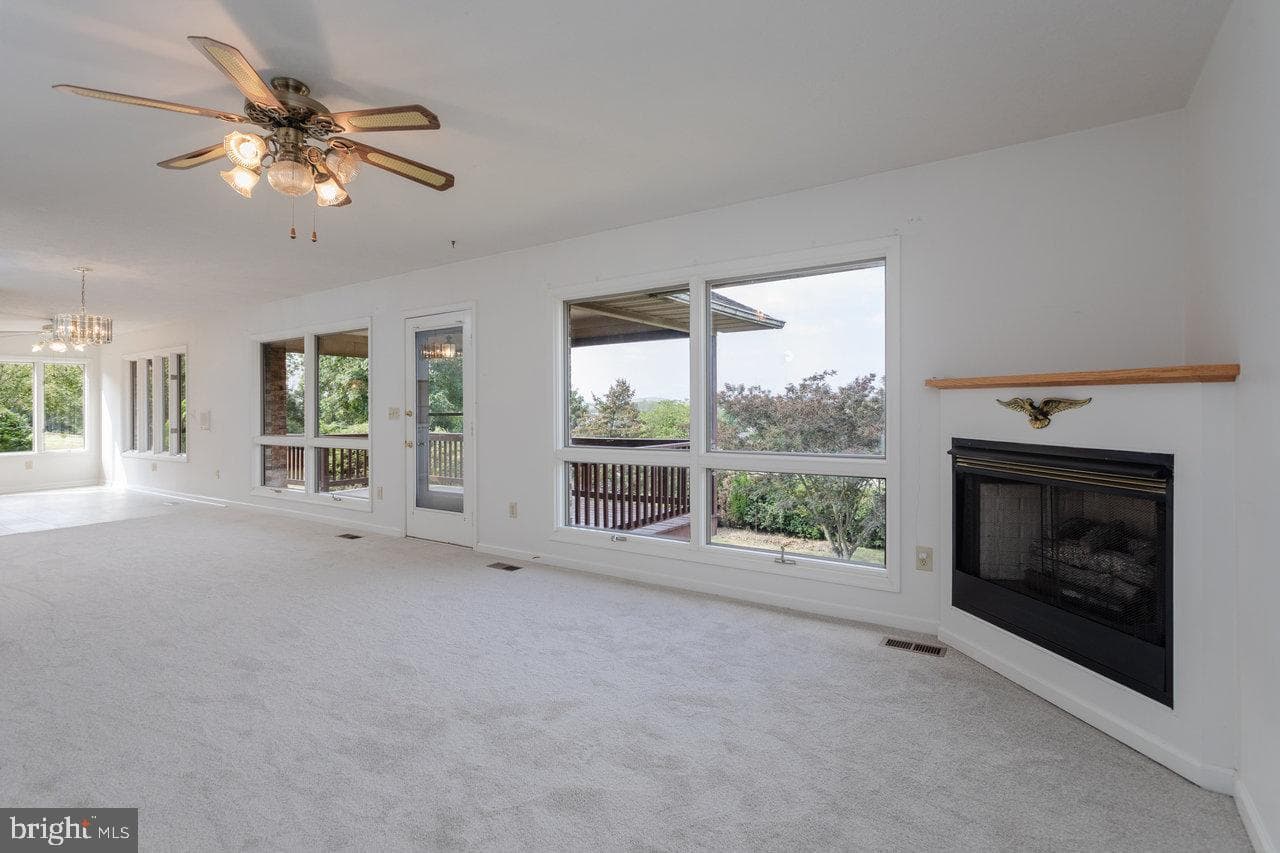 624 Erickson Avenue photo 20