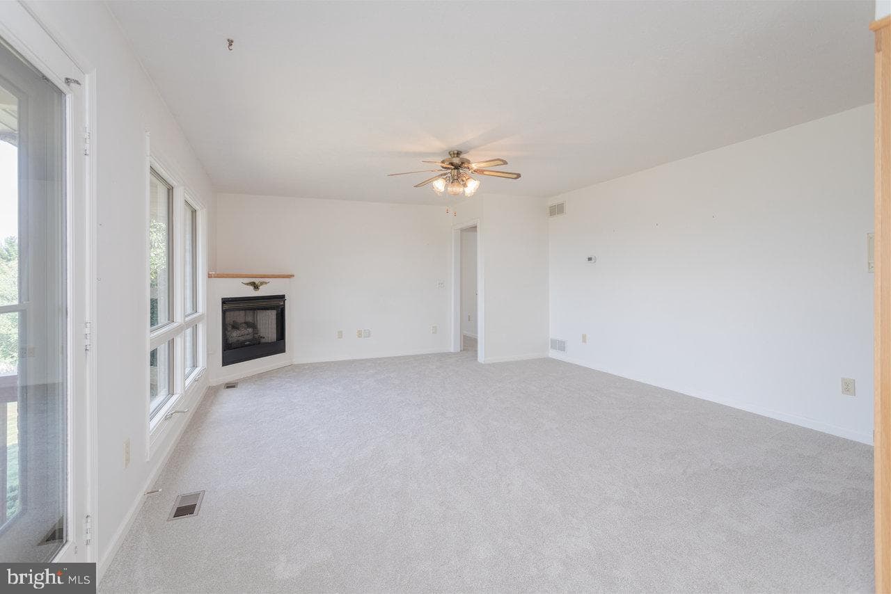 624 Erickson Avenue photo 28