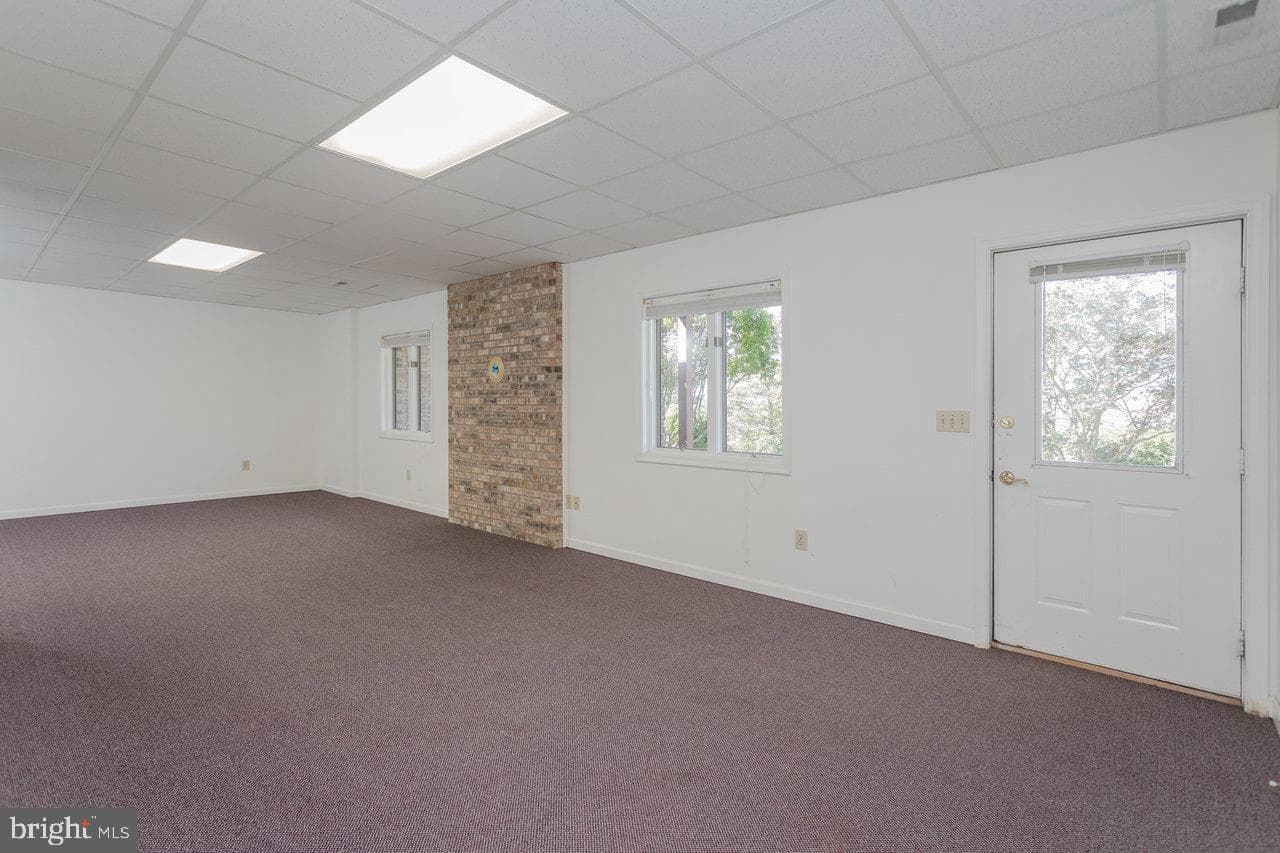 624 Erickson Avenue photo 42