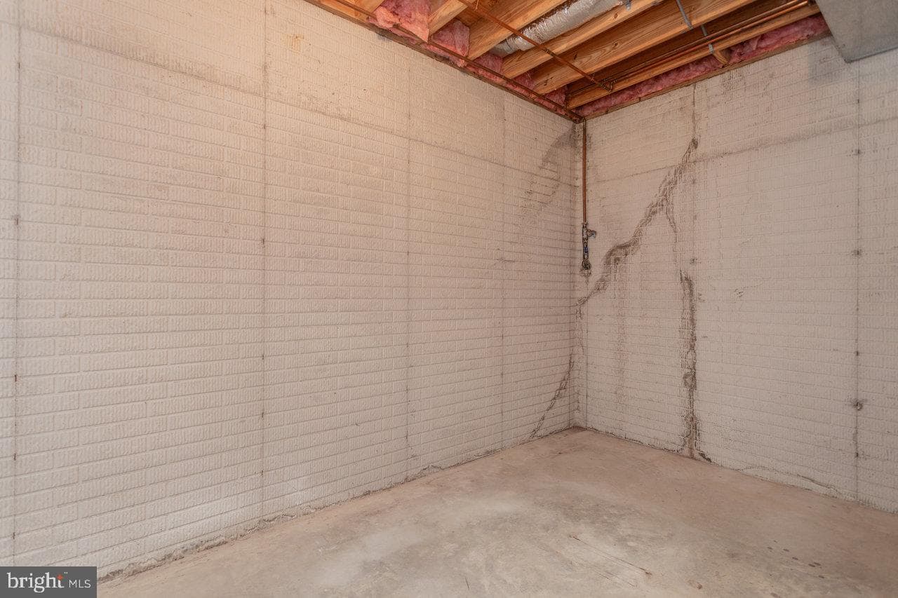 624 Erickson Avenue photo 45