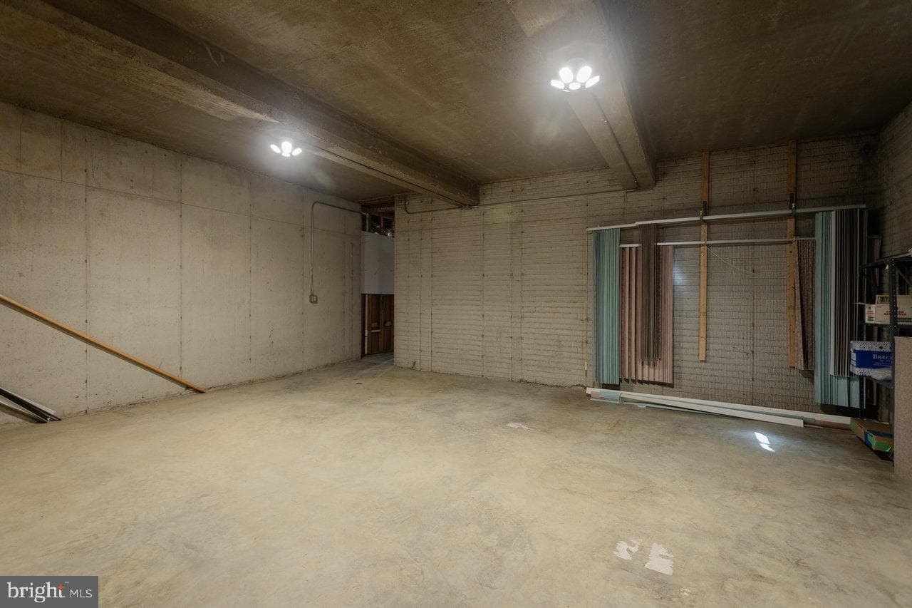 624 Erickson Avenue photo 53