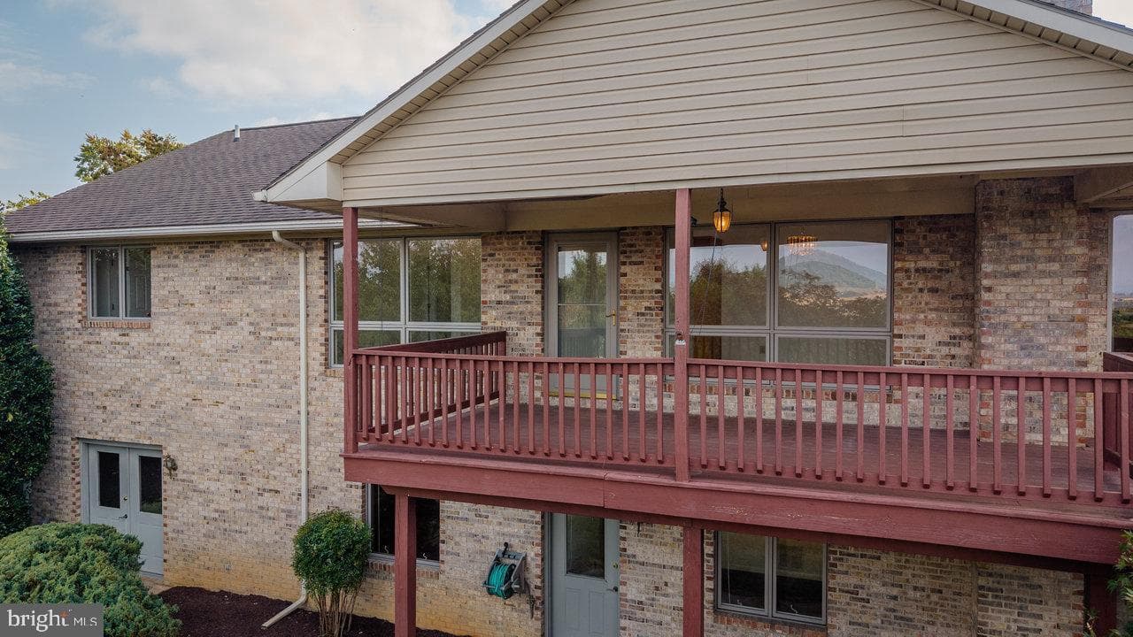 624 Erickson Avenue photo 76