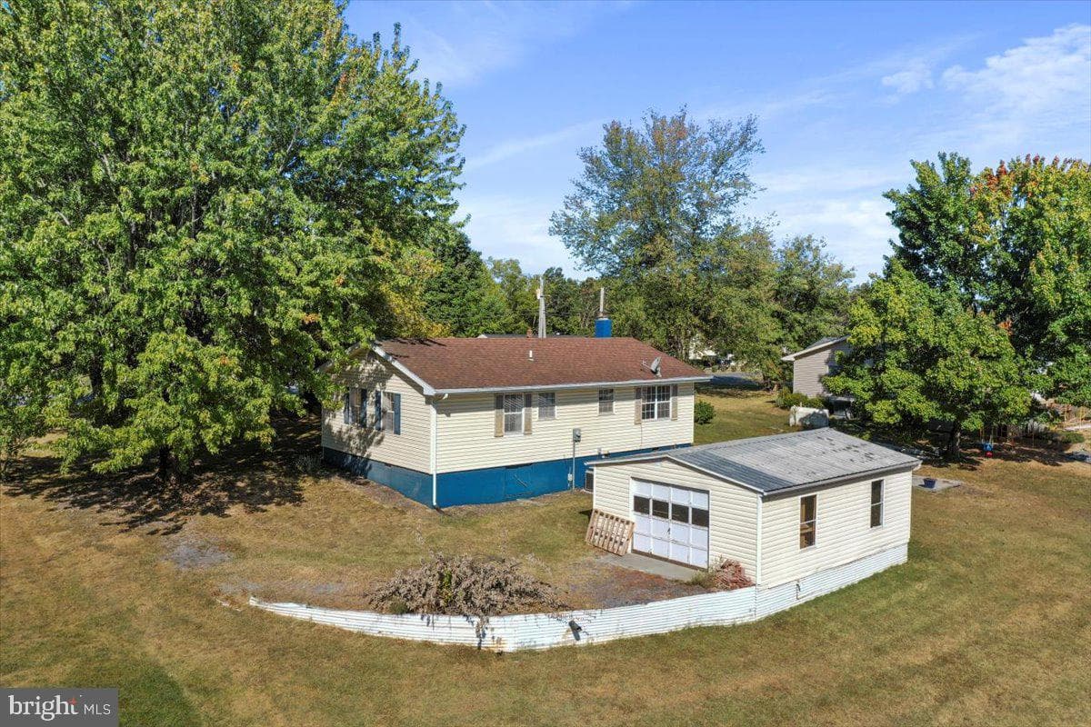 8700 Lacey Heights Avenue photo 32