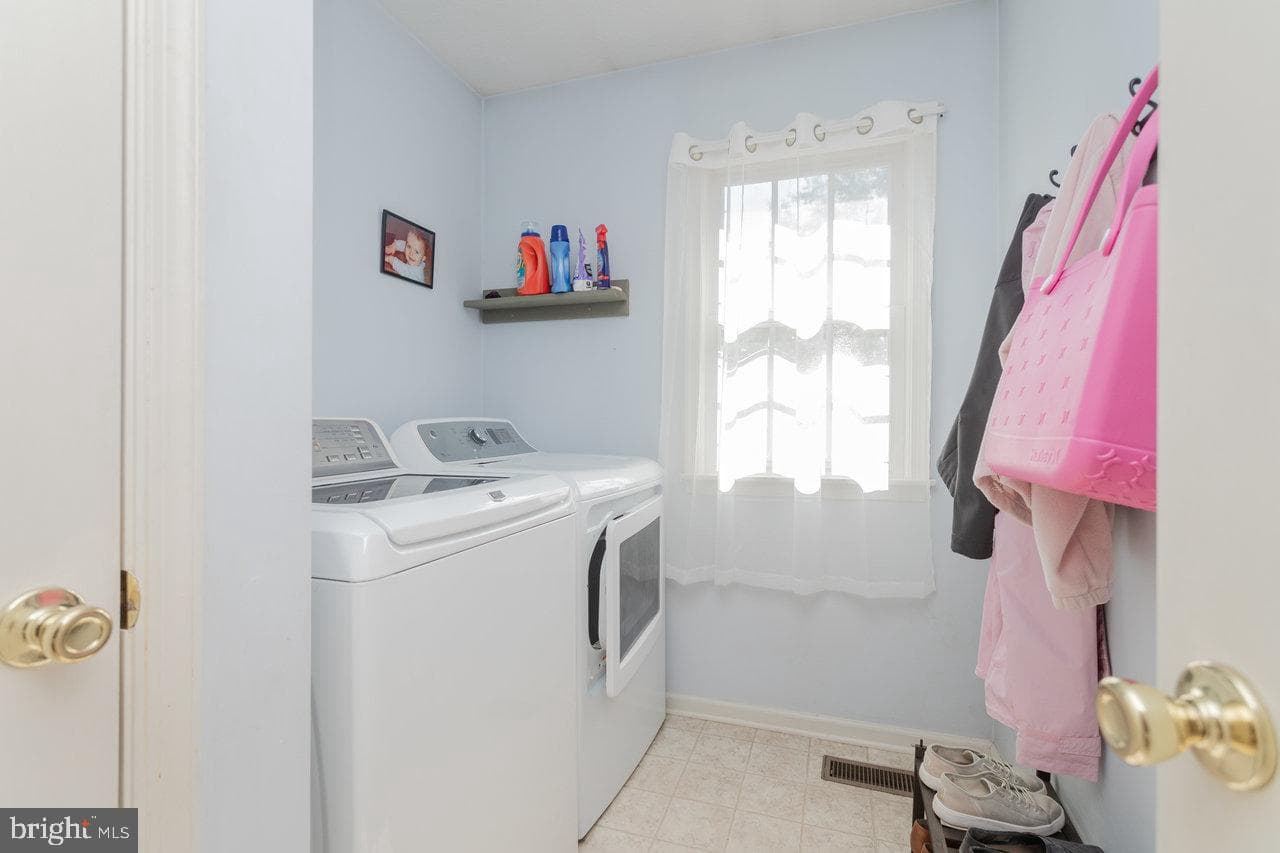 1480 Bluewater Road photo 18
