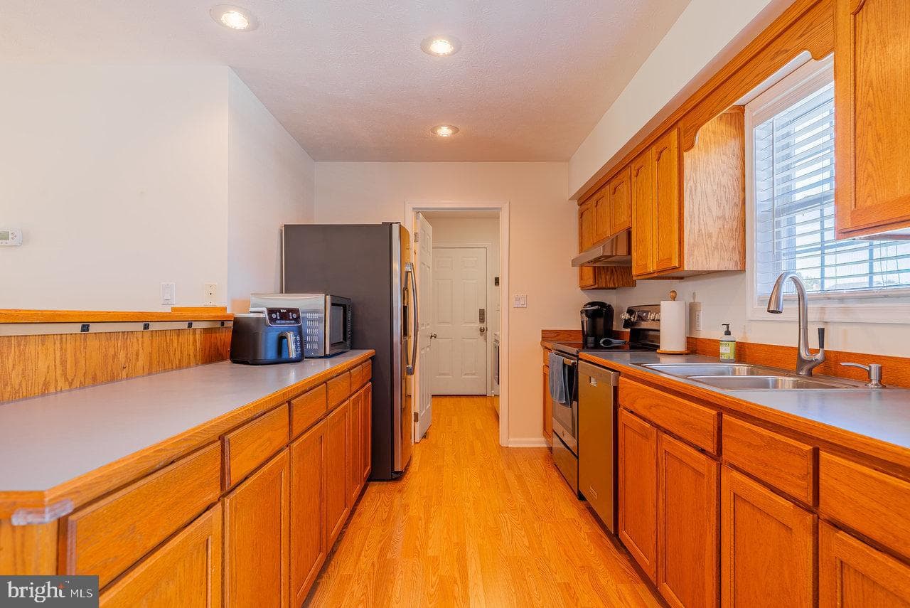 704 17th Street photo 17