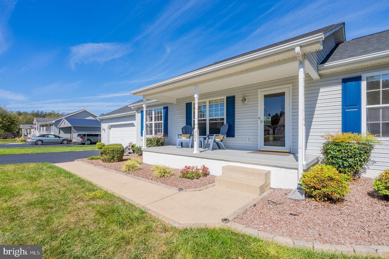 704 17th Street photo 4