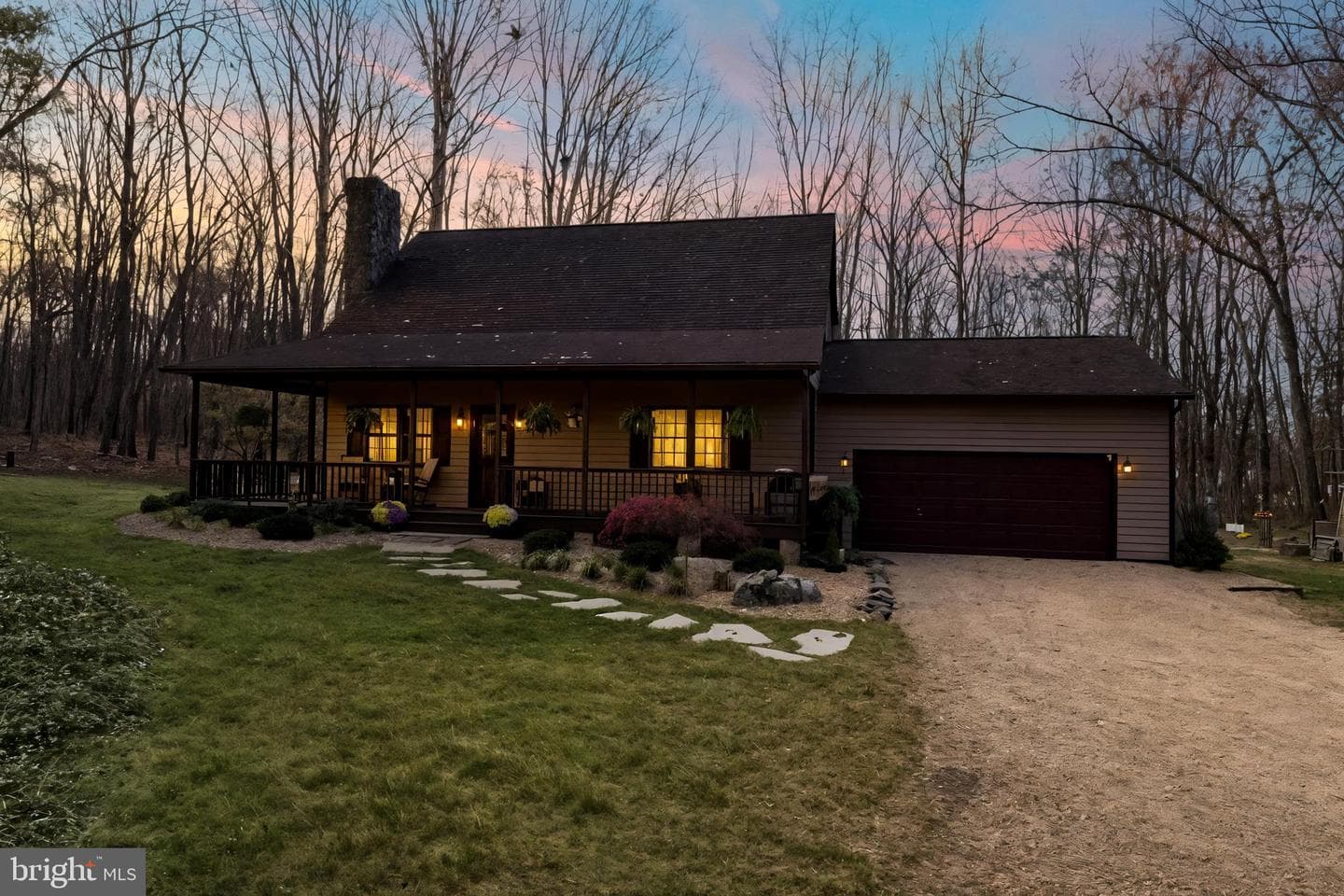 2050 Stony Creek Drive photo 2