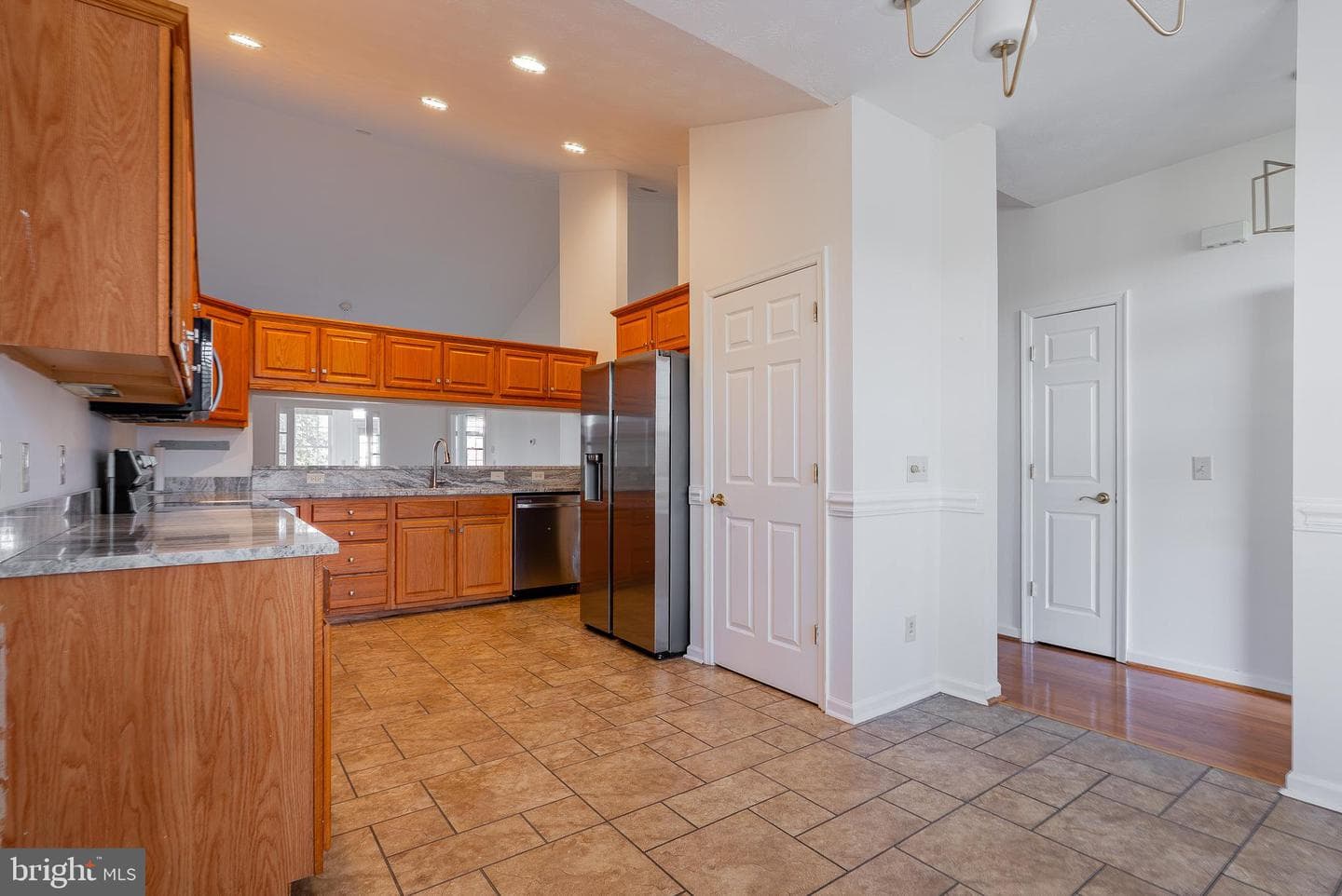 506 Spring Oaks Drive photo 9