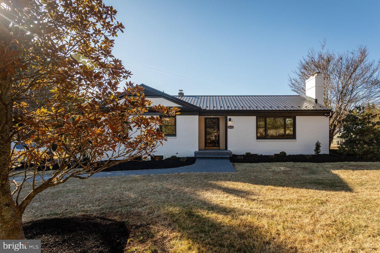 4634 Shen Lake Drive, Rockingham
