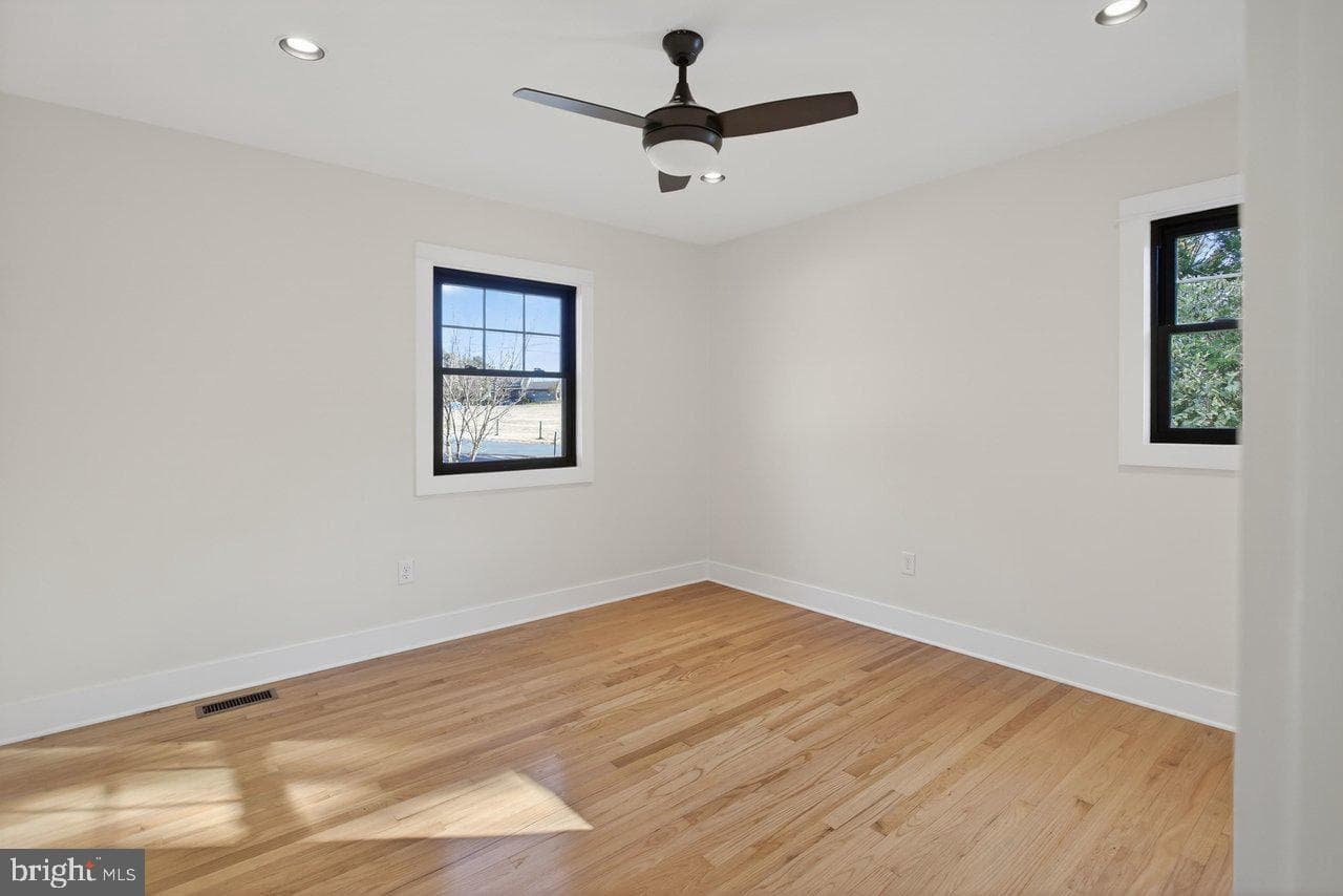 4634 Shen Lake Drive photo 28