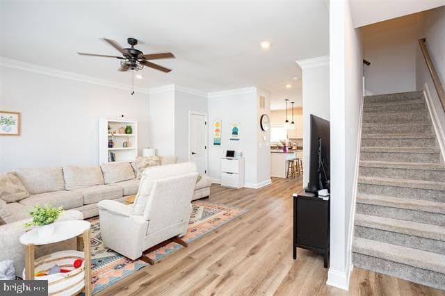 1091 Bluemoon Drive photo 6